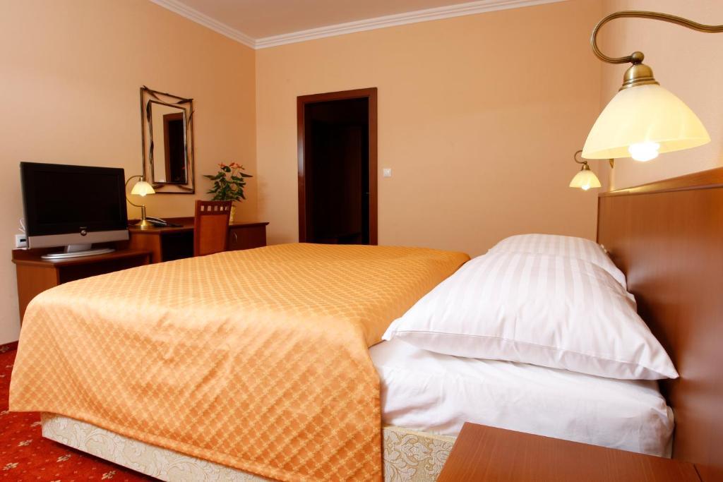 Hotel Majolika 莫德拉 客房 照片