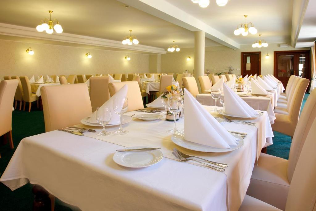 Hotel Majolika 莫德拉 外观 照片